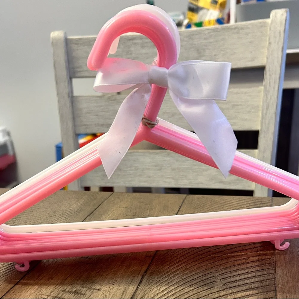 Set of 10 Infant/Child Hangers! 8 pink 2 white!